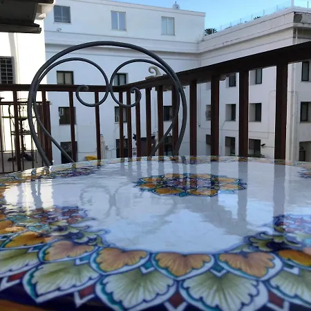 International Napels