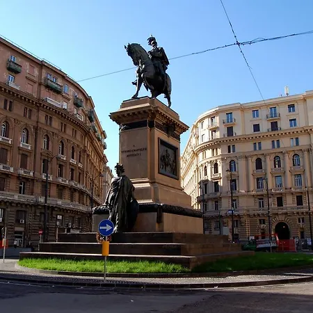 Panzió International Nápoly