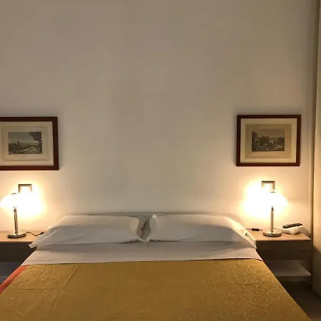 Couette-café International 4*