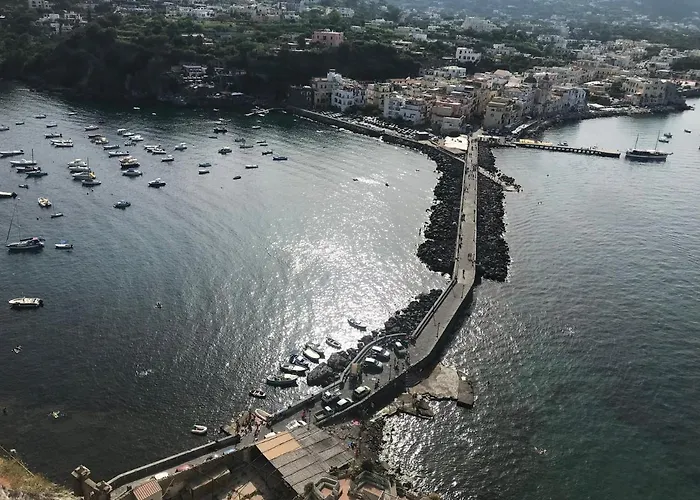 Oda ve Kahvaltı International 4*