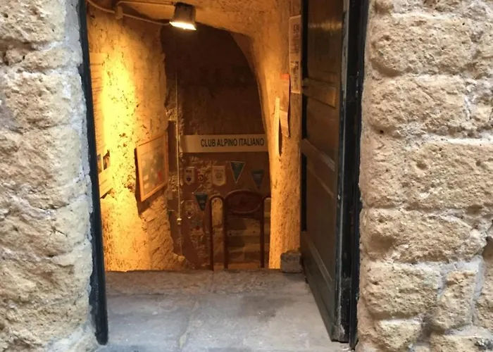 International Oda ve Kahvaltı 4*